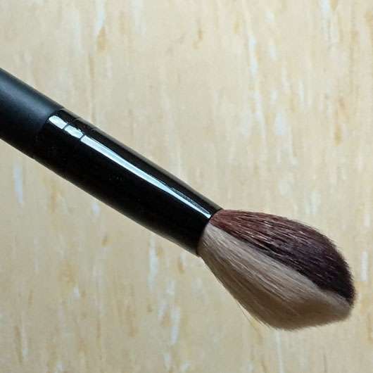 <strong>bareMinerals</strong> Dual-Finish Blush & Contour Brush