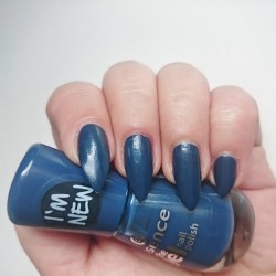 Produktbild zu essence the gel nail polish – Farbe: 78 royal blue