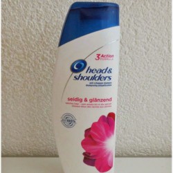 Produktbild zu head&shoulders Seidig & Glänzend Anti-Schuppen Shampoo