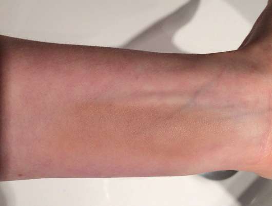 max-factor-miracle-touch-foundation-la-1