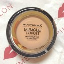 Max Factor Miracle Touch Foundation, Farbe: 070 Natural