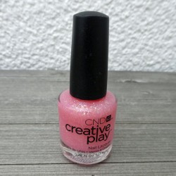 Produktbild zu CND CREATIVE PLAY Nail Lacquer – Farbe: Pinkle Twinkle