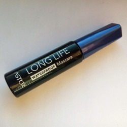 Produktbild zu ASTOR Long Life Mascara Waterproof – Farbe: 800 Black