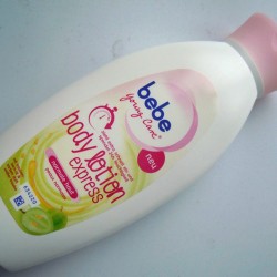 Produktbild zu bebe® Young Care Express Body Lotion