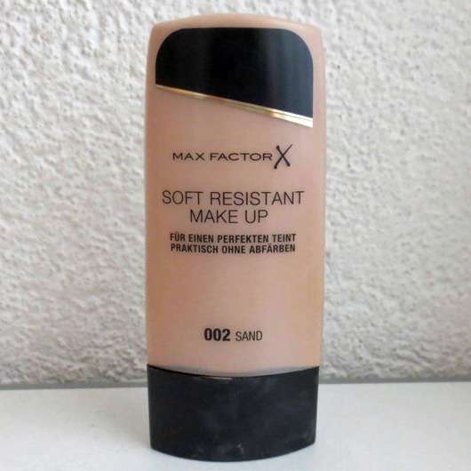 Max Factor Soft Resistant Make up, Farbe: 002 Sand Produkt und Design