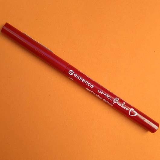 essence we are… flawless contouring lipliner, Farbe: 02 P.S. we <3 red (LE)