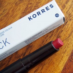 Produktbild zu KORRES Guava Lipstick – Farbe: 58 Wine Red