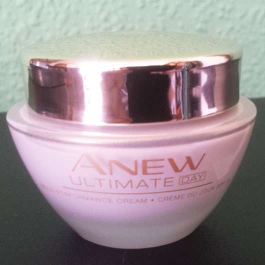 <strong>AVON</strong> ANEW Day Multi-Performance Cream