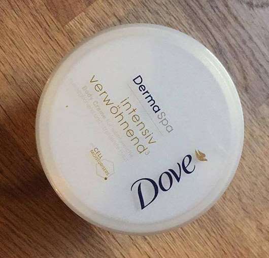 Dove DermaSpa Intensiv Verwöhnend³ Body Creme - Blick auf die Dose