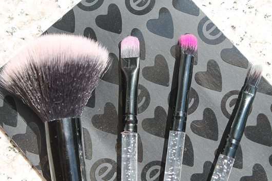 essence live. laugh. celebrate! mini brush set (LE)