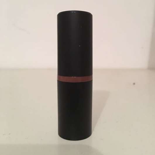 essence longlasting lipstick, Farbe: 28 time for a toffee break?