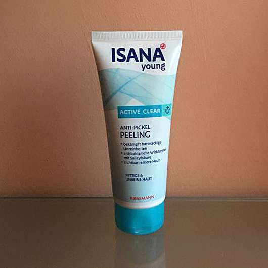 <strong>ISANA YOUNG</strong> Active Clear Anti-Pickel Peeling