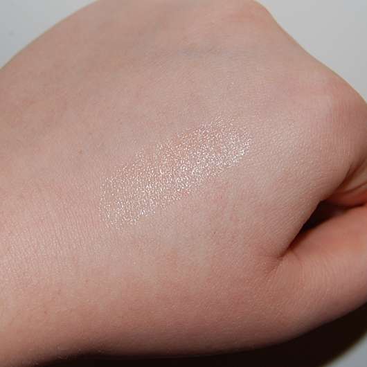 lavera Basis sensitiv Lippenbalsam Swatch