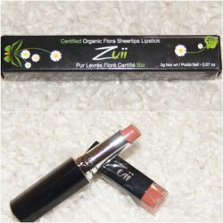 Produktbild zu ZUII ORGANIC Certified Organic Flora Sheerlips Lipstick – Farbe: Fern