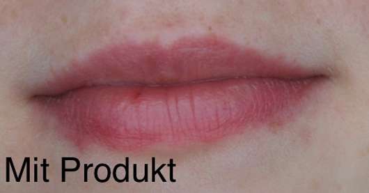 BIOTHERM AQUASOURCE Plump & Glow Lip Balm Lippen mit Produkt