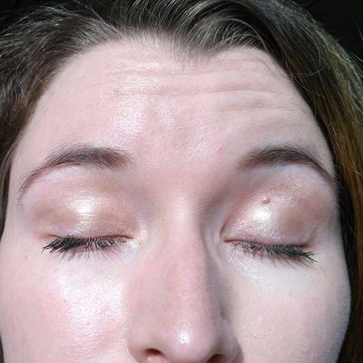 Catrice Prêt-à-Lumière Longlasting Eyeshadow, Farbe: 020 Prêt-à-Perlé Tragebild