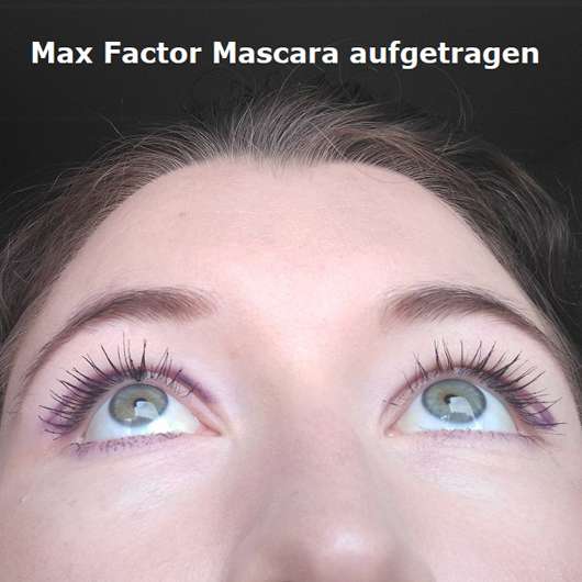 Max Factor 2000 Calorie Curl Addict Mascara, Farbe: Black Tragebild