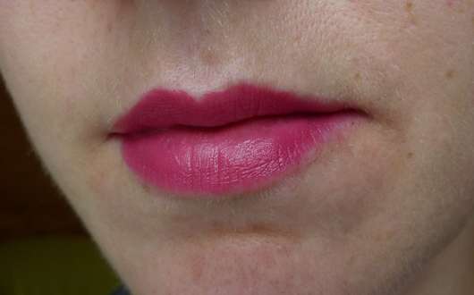 Tragebild auf den Lippen - Catrice Ombré Two Tone Lipstick, Farbe: 050 Please Tell Rosy