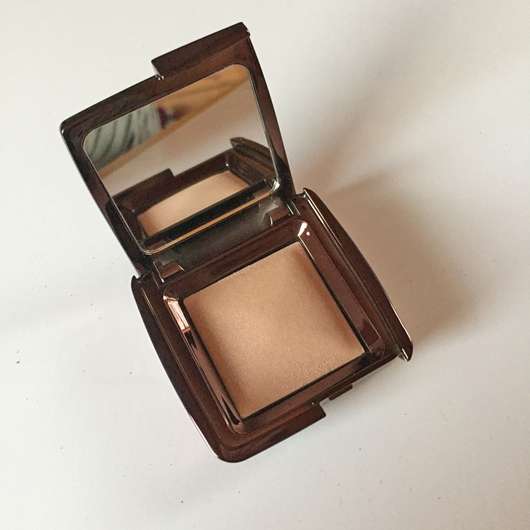 <strong>Hourglass Cosmetics</strong> Ambient Lighting Powder - Farbe: Luminous Light