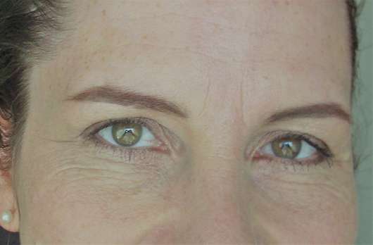 Augenbrauen mit Manhattan Eyebrow Pencil, Farbe: Brownie 99W