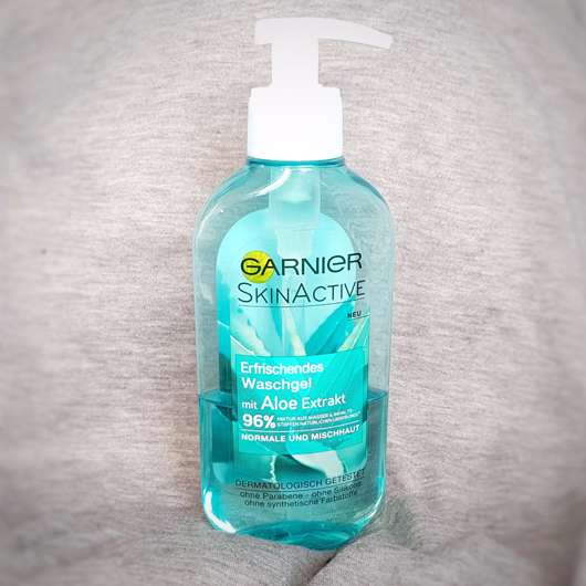 Garnier SkinActive Erfrischendes Waschgel mit Aloe Extrakt Flasche und Design
