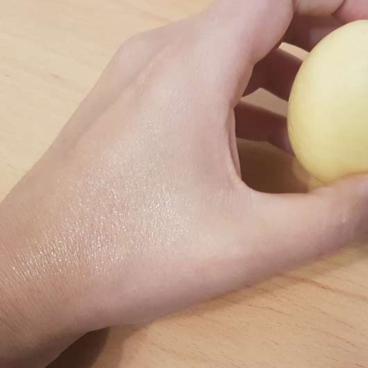 Konsistenz des CMD Pflegebutter Hand Ei Zitrus