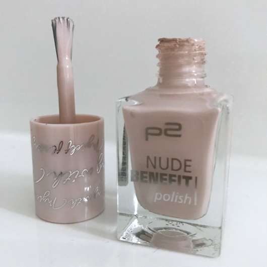 Pinsel des p2 nude benefit polish, Farbe: 020 flirting with myself