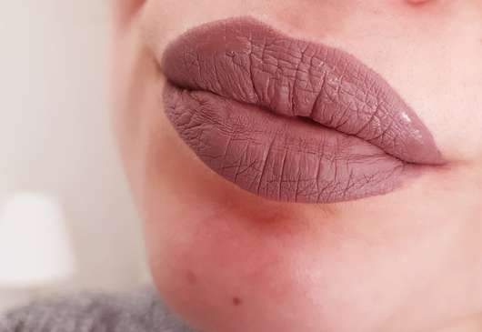 Lippen mit BeYu Cashmere Lip Color Matt, Farbe: 157 New Era (LE)
