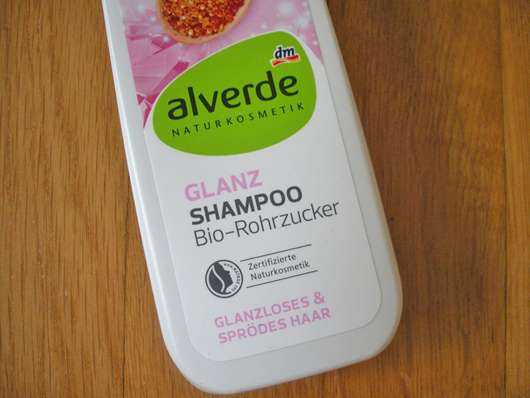 Nahaufnahme der Flasche - alverde Glanz Shampoo Bio-Rohrzucker