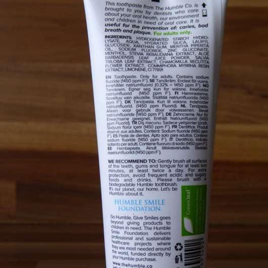 Verpackungsrückseite - The Humble Co. Natural Toothpaste Fresh Mint
