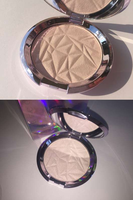 geöffneter BECCA Shimmering Skin Perfector Pressed, Farbe: Prismatic Amethyst (LE)