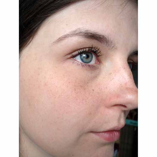 p2 blogger's loveys BFF edition primer oil (LE) Cremeconcealer unter dem Auge und Puderfoundation im gesamten Gesicht – OHNE Primer