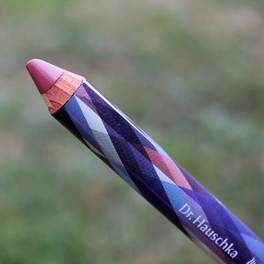 Dr. Hauschka Deep Infinity Lip Crayon, Farbe: 01 Lippenleuchten (LE) - Stiftspitze