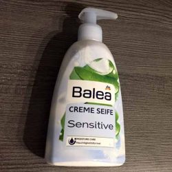 Produktbild zu Balea Creme Seife Sensitive