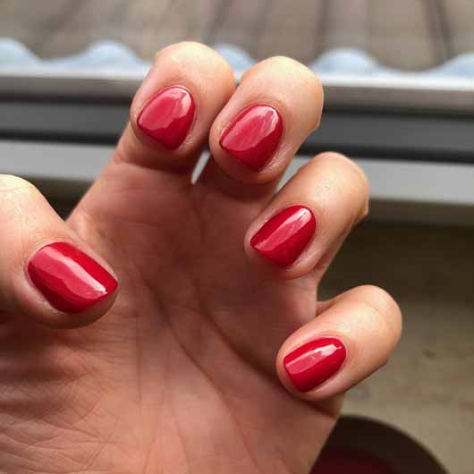 Seche VITE dry fast top coat - Nagellack mit frisch aufgetragenem Top Coat Seche VITE dry fast top coat - Nagellack mit frisch aufgetragenem Top Coat