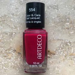 Produktbild zu ARTDECO Color & Care Nail Lacquer – Farbe: 554 beautiful raspberry