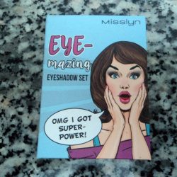 Produktbild zu Misslyn Eye-Mazing Eyeshadow Set – Farbe: OMG I Got Super Power!
