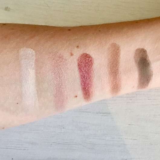 Zoeva Cocoa Blend Eyeshadow Palette - Swatches ohne Base (obere Reihe)