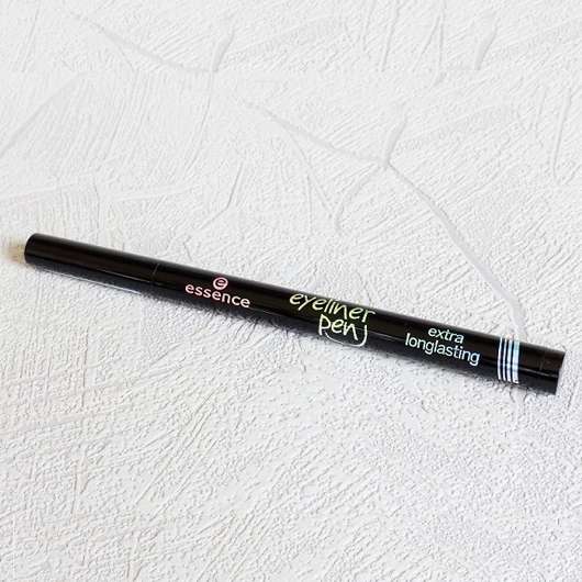 <strong>essence</strong> eyeliner pen extra longlasting