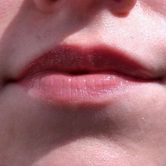 Mary Kay nourishine plus lip gloss, Farbe: café au lait - Farbe auf den Lippen
