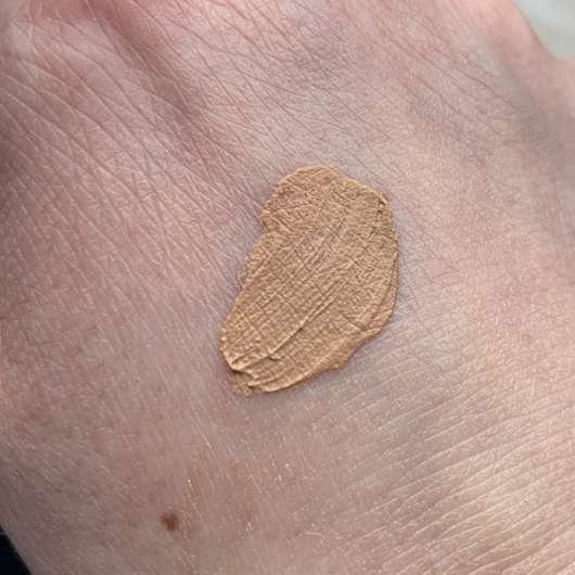 Catrice 1 Minute Face Perfector, Farbe: 010 One Fits All - Konsistenz / Swatch