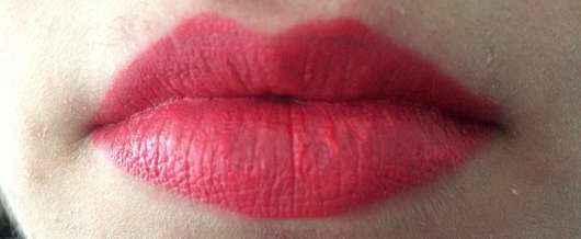 Shiseido VisionAiry Gel Lipstick, Farbe: 225 High Rise - Lippenstift frisch aufgetragen