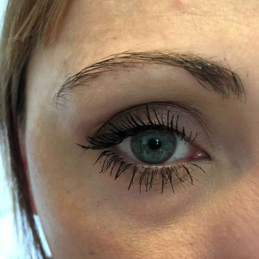 Make up Factory Eye Brow Fixing Gel, Farbe: 06 Light Brown (LE) - Augenbraue mit Produkt Make up Factory Eye Brow Fixing Gel, Farbe: 06 Light Brown (LE) - Augenbraue mit Produkt