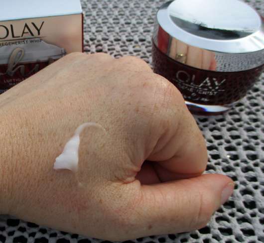 OLAY Luminous Whip Aktive Feuchtigkeitscreme - Konsistenz
