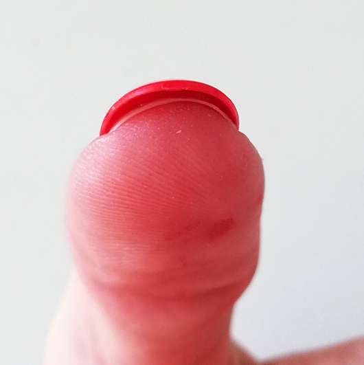 KISS Gel Fantasy selbstklebende Fingernägel, Farbe: Whatever - Nagel mit Verwendung der Klebepads (hebt sich sichtlich ab)