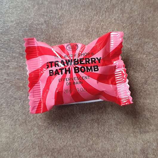 <strong>The Body Shop</strong> Strawberry Bath Bomb