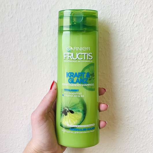 <strong>Garnier Fructis</strong> Kraft & Glanz Kräftigendes Shampoo