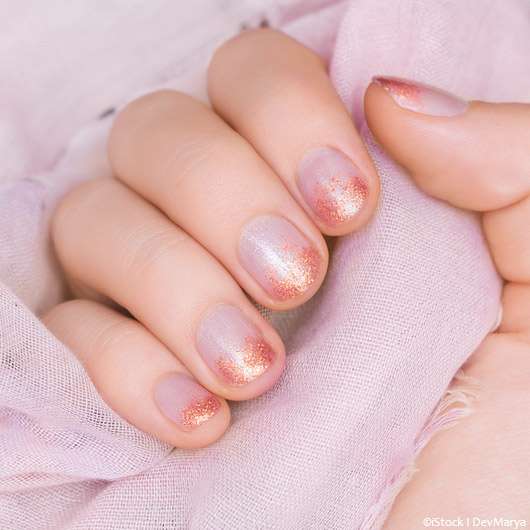 Glitzer-Ombre-Nails