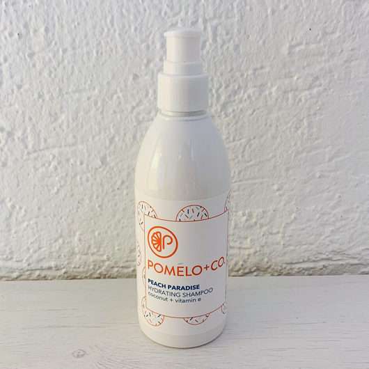 Pomélo + Co. Peach Paradise Feuchtigkeitsspendendes Shampoo