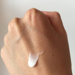 DIONIS Goat Milk Hand Cream "Roseberry" - Konsistenz